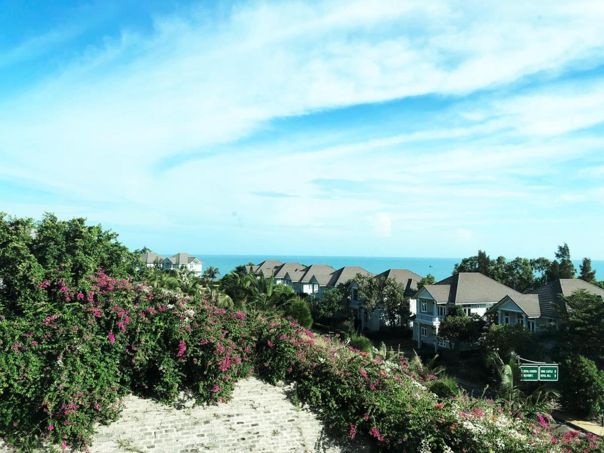 1 Seaview- 2 Gardenview 2Mins To The Beach - Luxury Condotel Phan Thiet Exteriör bild