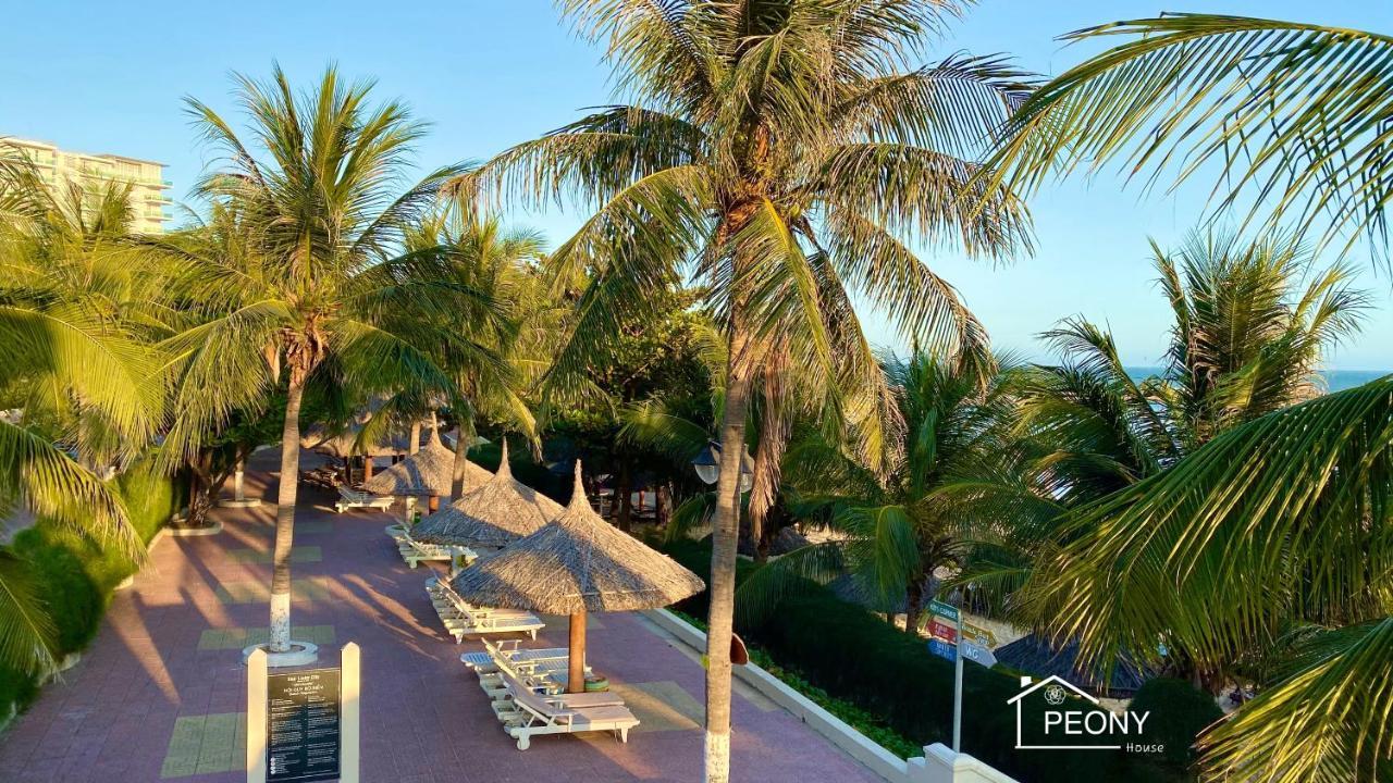 1 Seaview- 2 Gardenview 2Mins To The Beach - Luxury Condotel Phan Thiet Exteriör bild