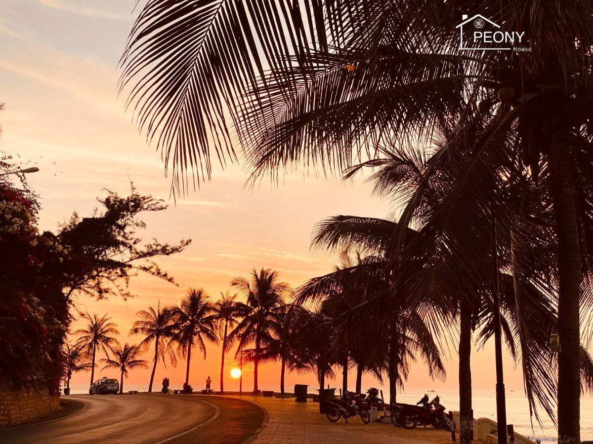 1 Seaview- 2 Gardenview 2Mins To The Beach - Luxury Condotel Phan Thiet Exteriör bild